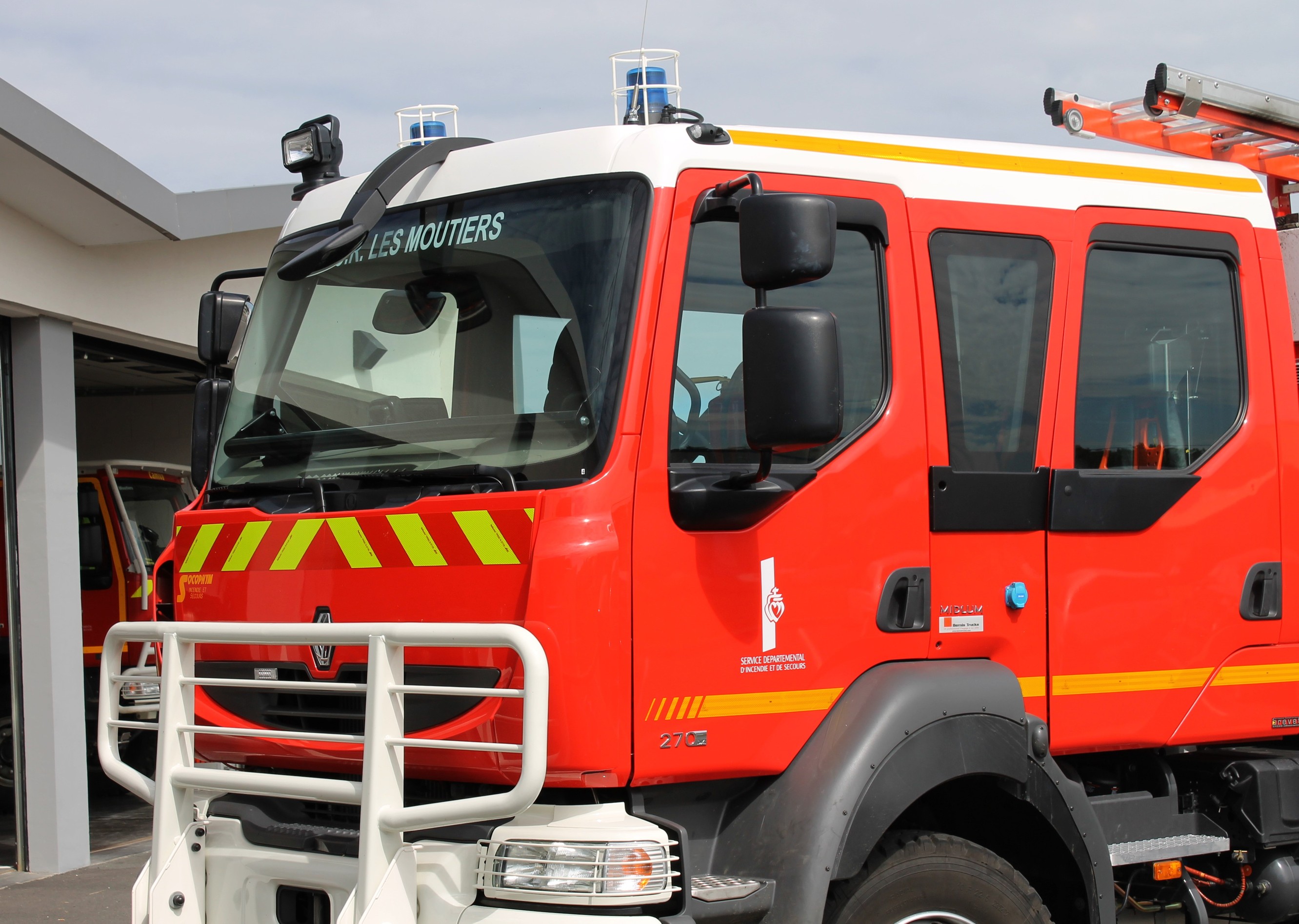 Véhicules des pompiers français - Page 1448 - Auto titre