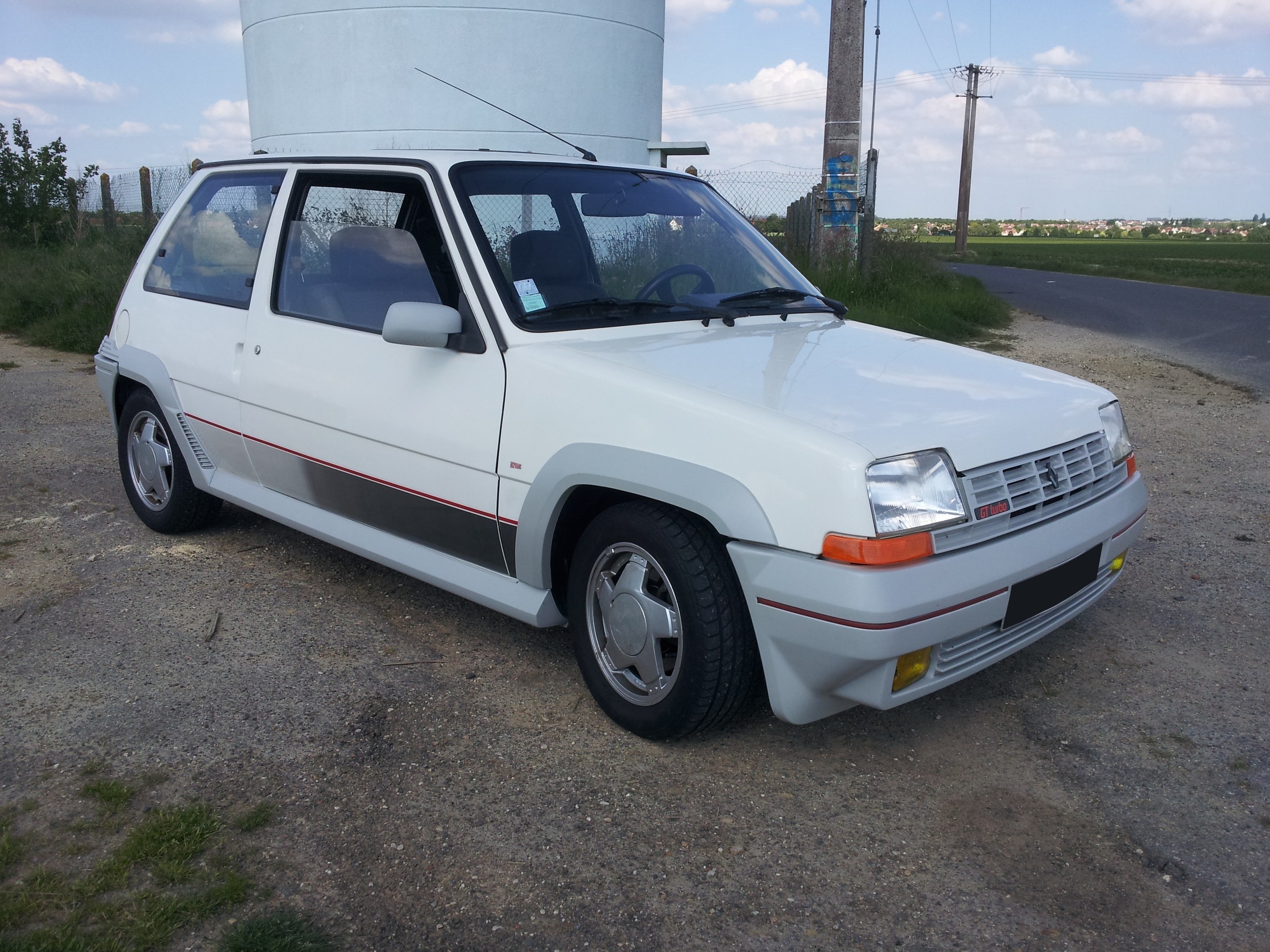 205 GTi 1.6 115ch 1986 & Super 5 GT Turbo Phase 1 1986 Page 43 Auto titre 205 GTi 1.6 115ch 1986 & Super 5 GT Turbo Phase 1 1986 Page 43 Auto titre