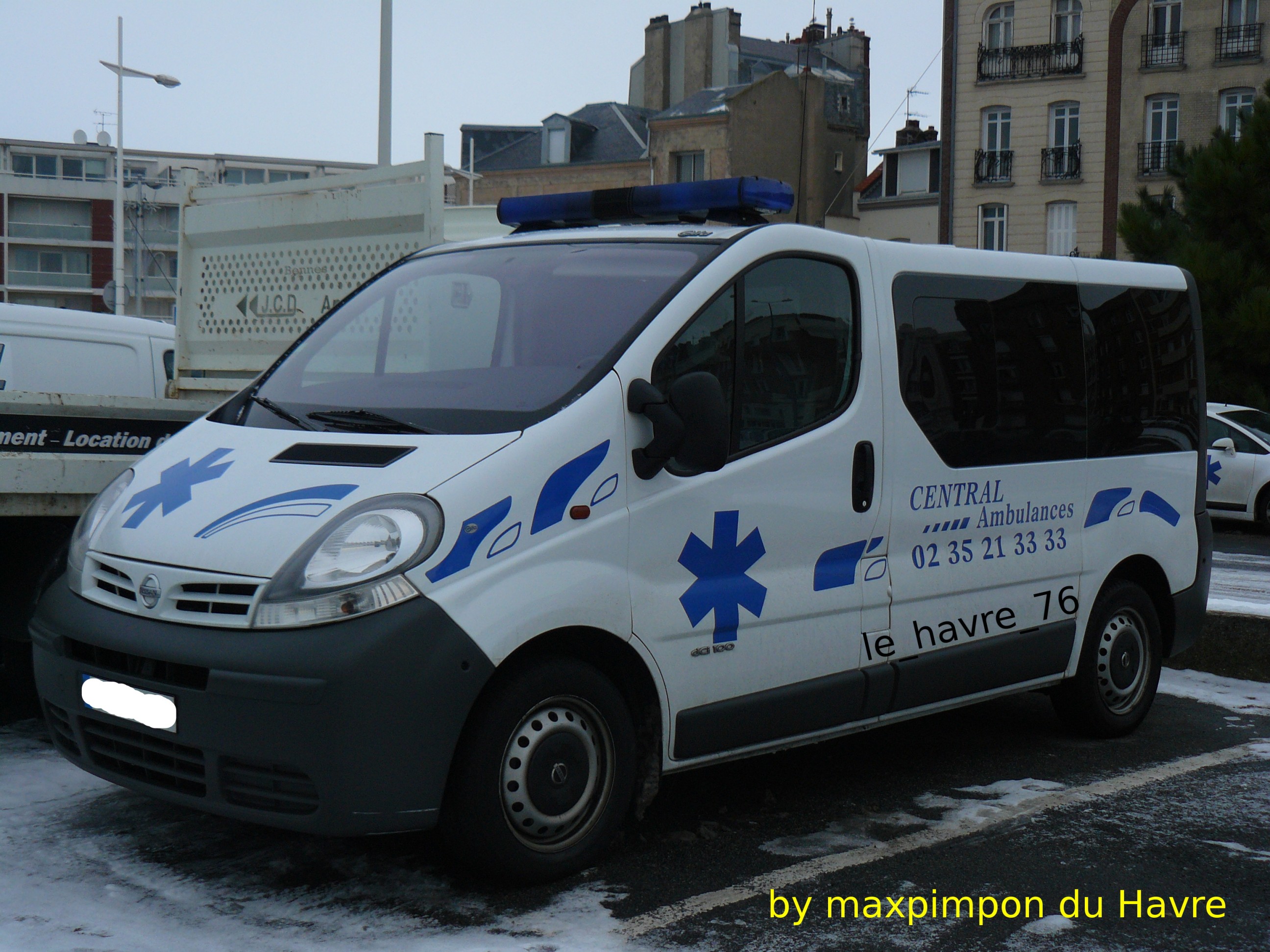 Nissan interstar ambulances pictures