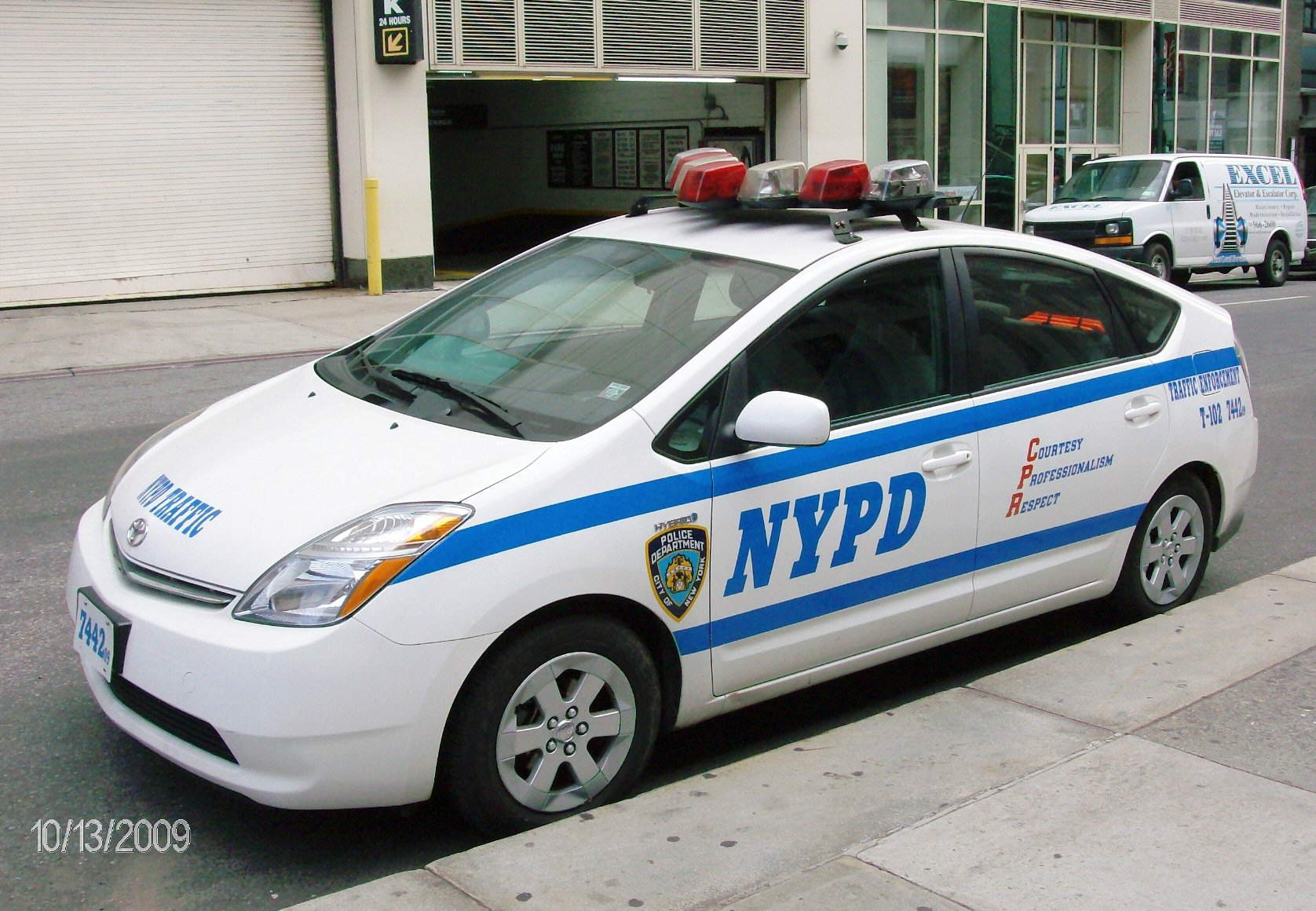 toyota prius cop car #4