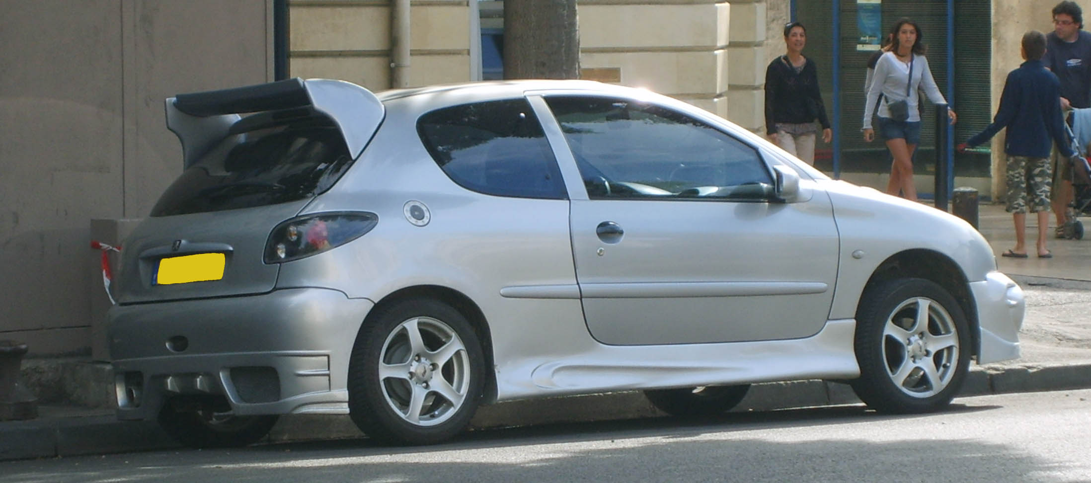 http://up.autotitre.com/84ad099e37.jpg