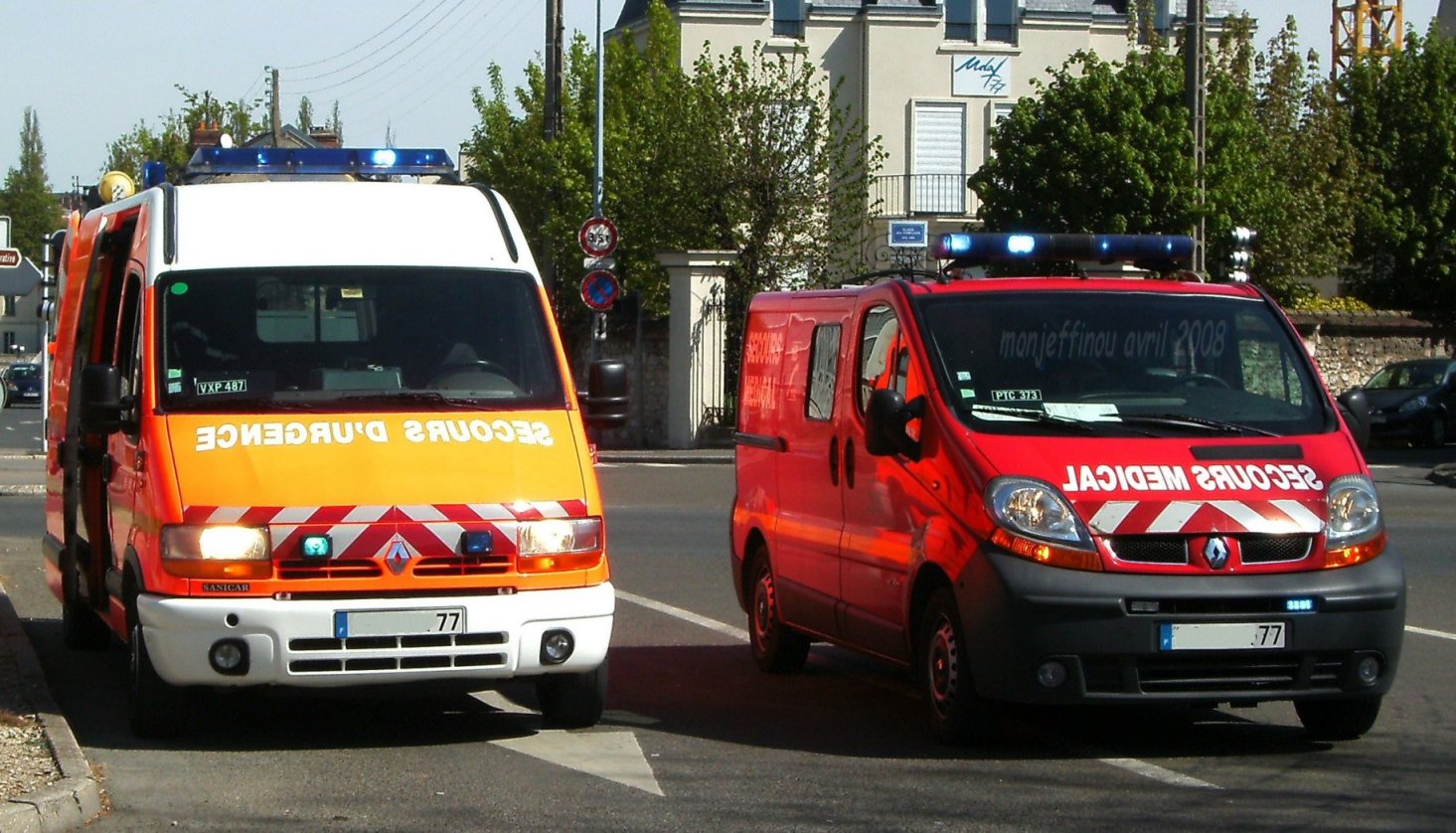 Véhicules des pompiers français  Page 59  Auto titre