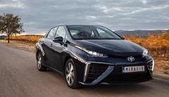 Essai Toyota Mirai hydrogène : elle ne rejette que de l'eau !
