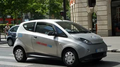 A 80 km/h en Autolib dans le meilleur des mondes