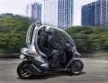 Peugeot HYmotion3 Compressor : Un trois roues hybride avec toit