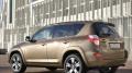 Toyota : le RAV4 passe à 2 roues motrices