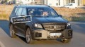 Le Mercedes GL 63 AMG poursuit son strip-tease