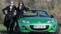 Les drôles de dames de Caradisiac testent la Mazda MX5 Black Edition