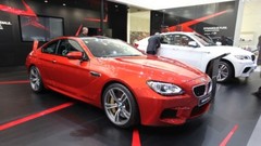 La BMW M6 Coupé met le double turbo