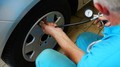Les carburants n'ont jamais été aussi chers : Caradisiac vous livre ses astuces pour consommer moins
