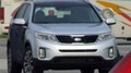 Le Kia Sorento restylé montre sa face avant