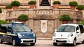 Un Renault Kangoo Z.E. transformé en papamobile pour Benoît XVI