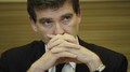 Le P-DG de Titan veut un tapis rouge, Montebourg promet le zèle des douanes