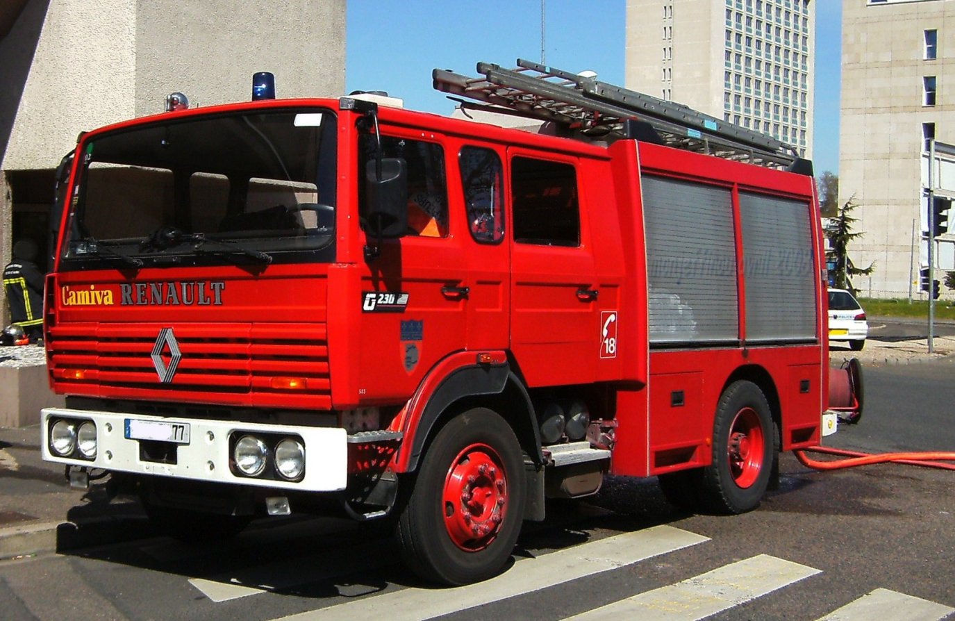 Véhicules des pompiers français  Page 59  Auto titre
