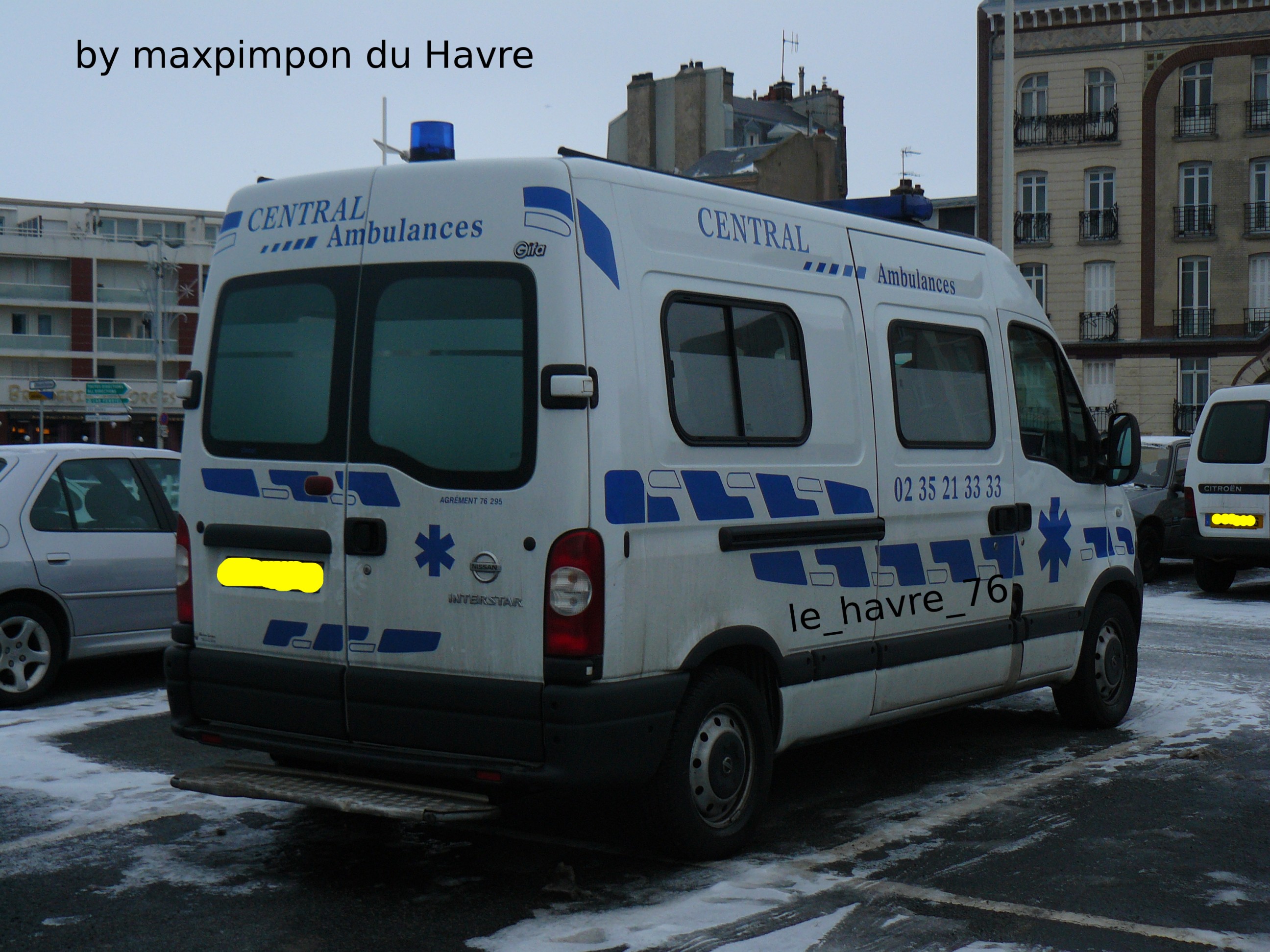 Nissan interstar ambulances pictures #6