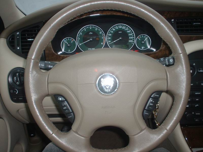 http://up.autotitre.com/forum/up/a42b4b9b2f.jpg