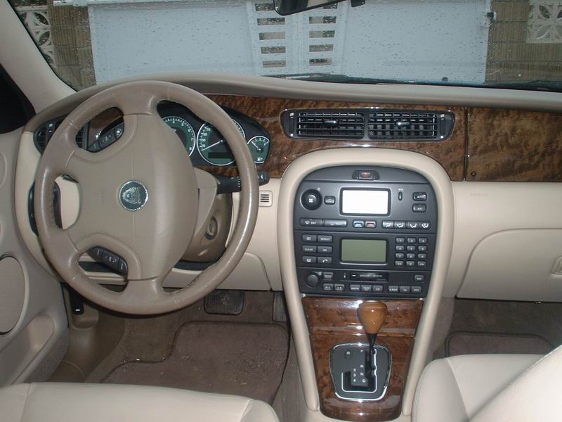 http://up.autotitre.com/forum/up/f21aaf27a3.jpg