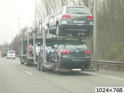 Cliquez pour agrandir [img_mini]fourmotion_kzed5.jpg[/img_mini]