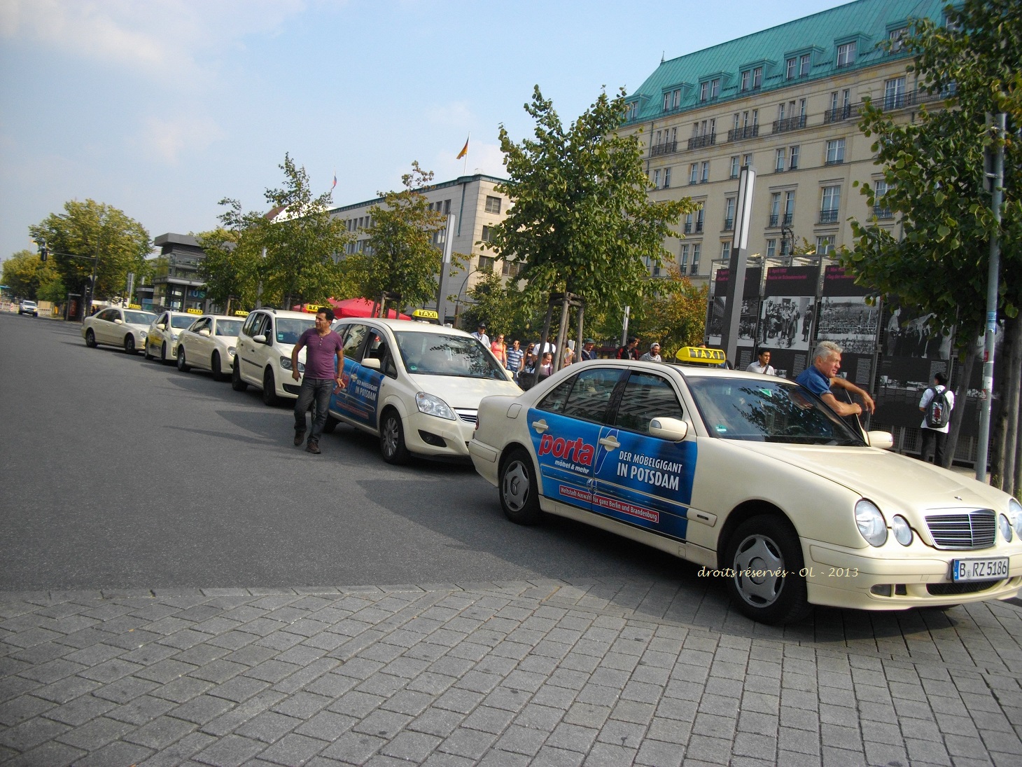 0104 Fascicule Taxis du monde n°30 Austin FX3