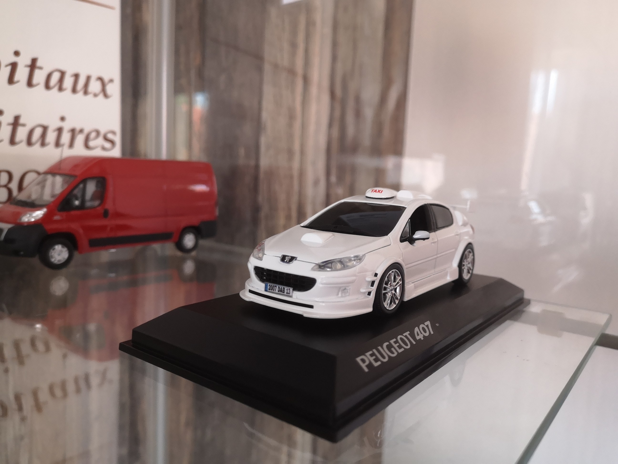 Peugeot 407 cheap taxi miniature