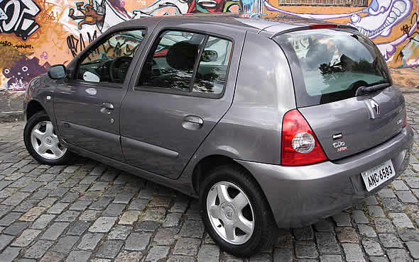 Clio II phase 4 (Brésil) - Auto titre