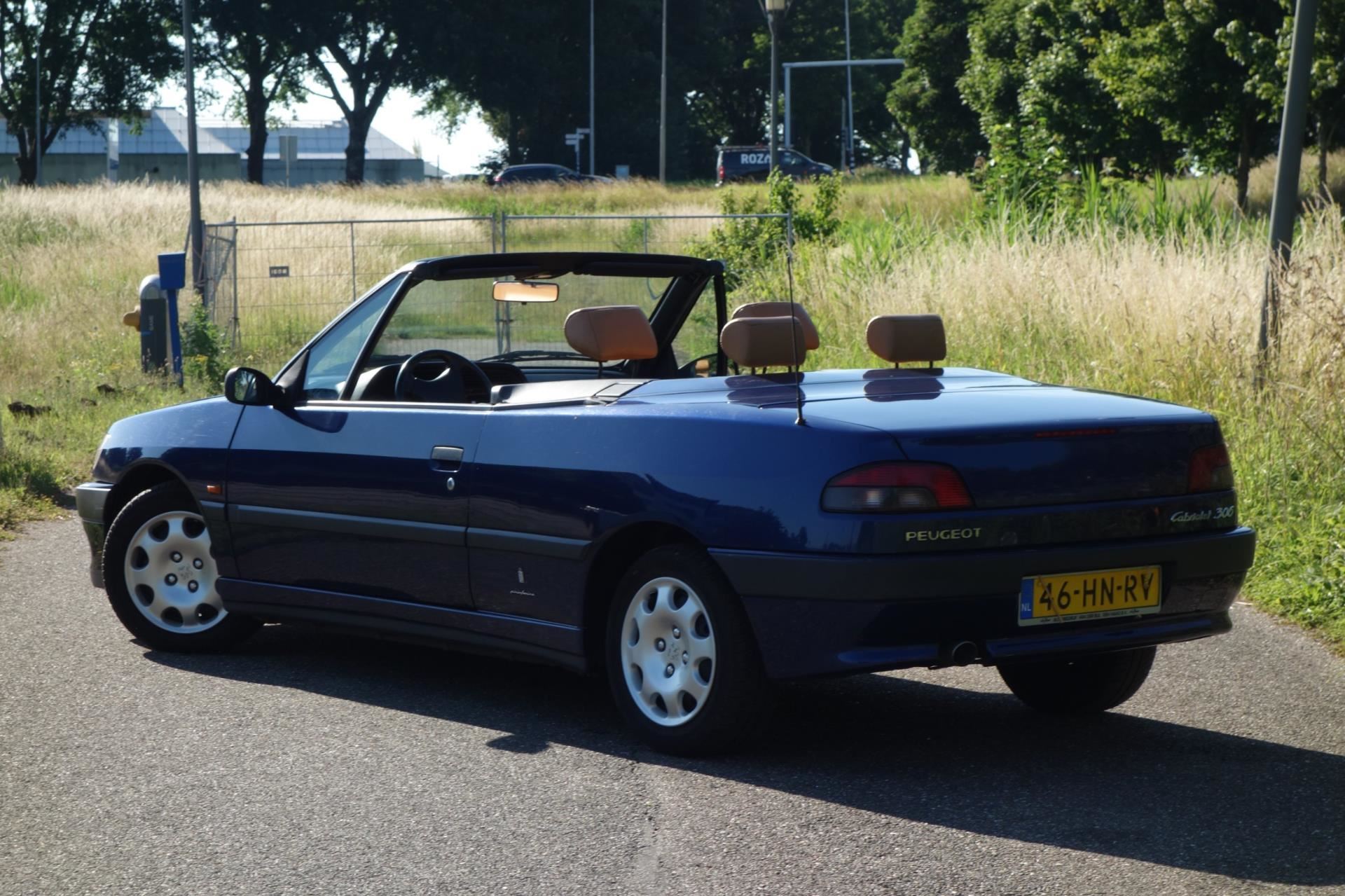 Il y a trente ans Peugeot dévoilait sa berline compacte, la 306