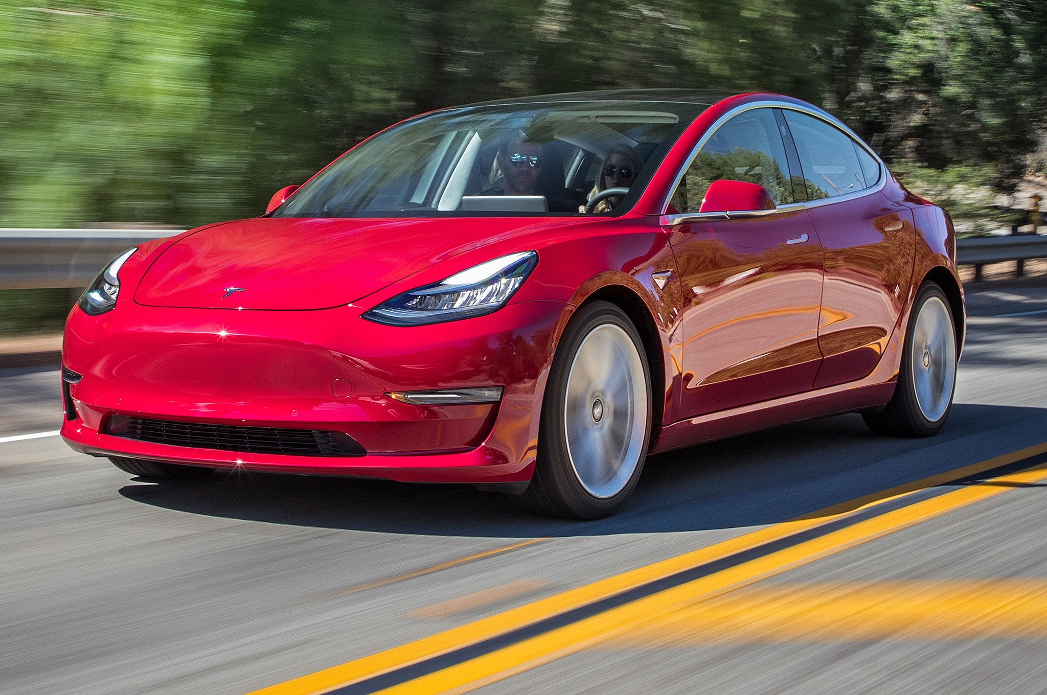 Essai Tesla Model 3 Grande Autonomie (2024). Combien puis-je parcourir de  km en réel ?