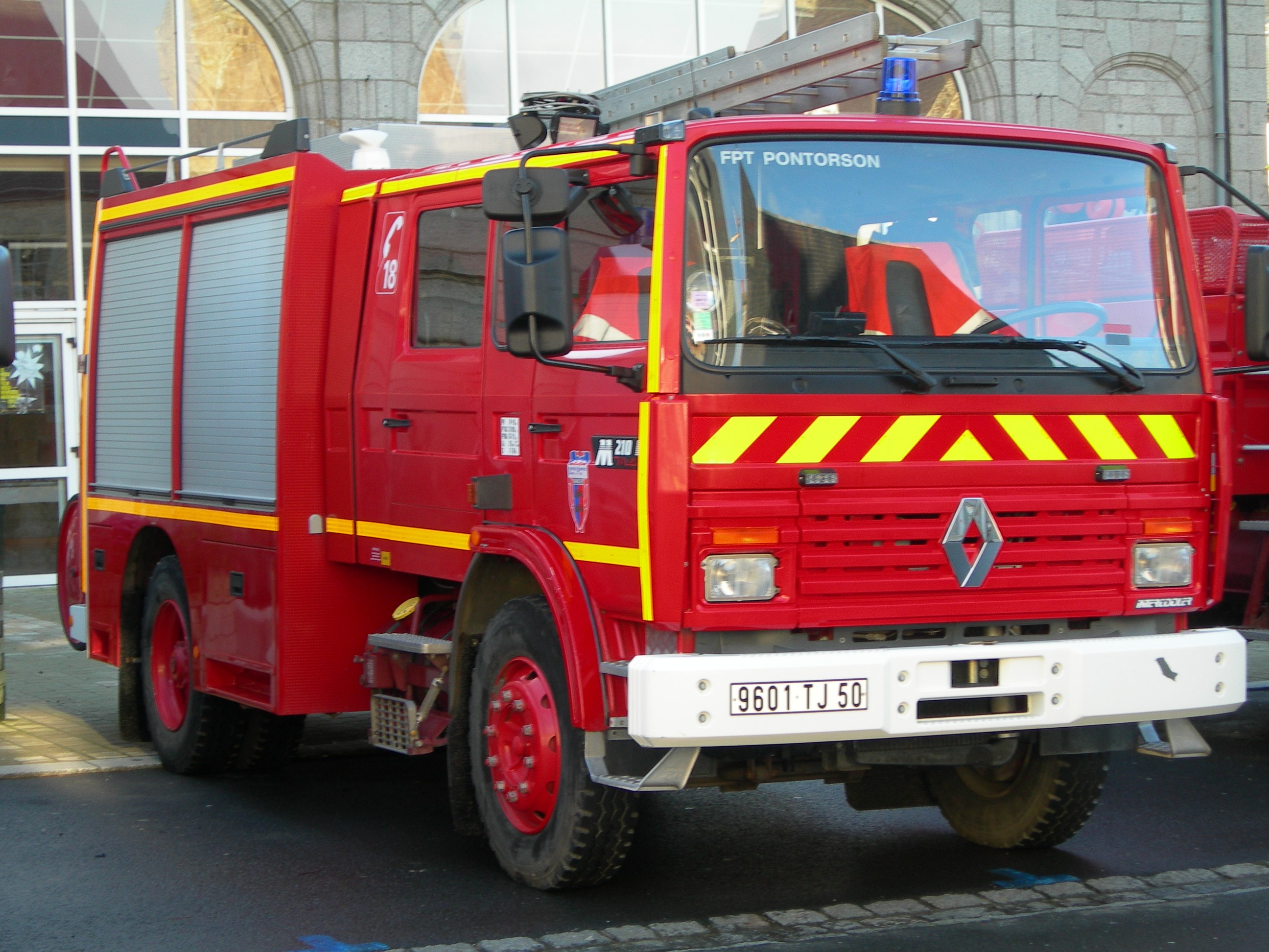 Fichier:Vsav pompiers ance.JPG - Wikipédia Fichier:Vsav pompiers ance.JPG - Wikipédia