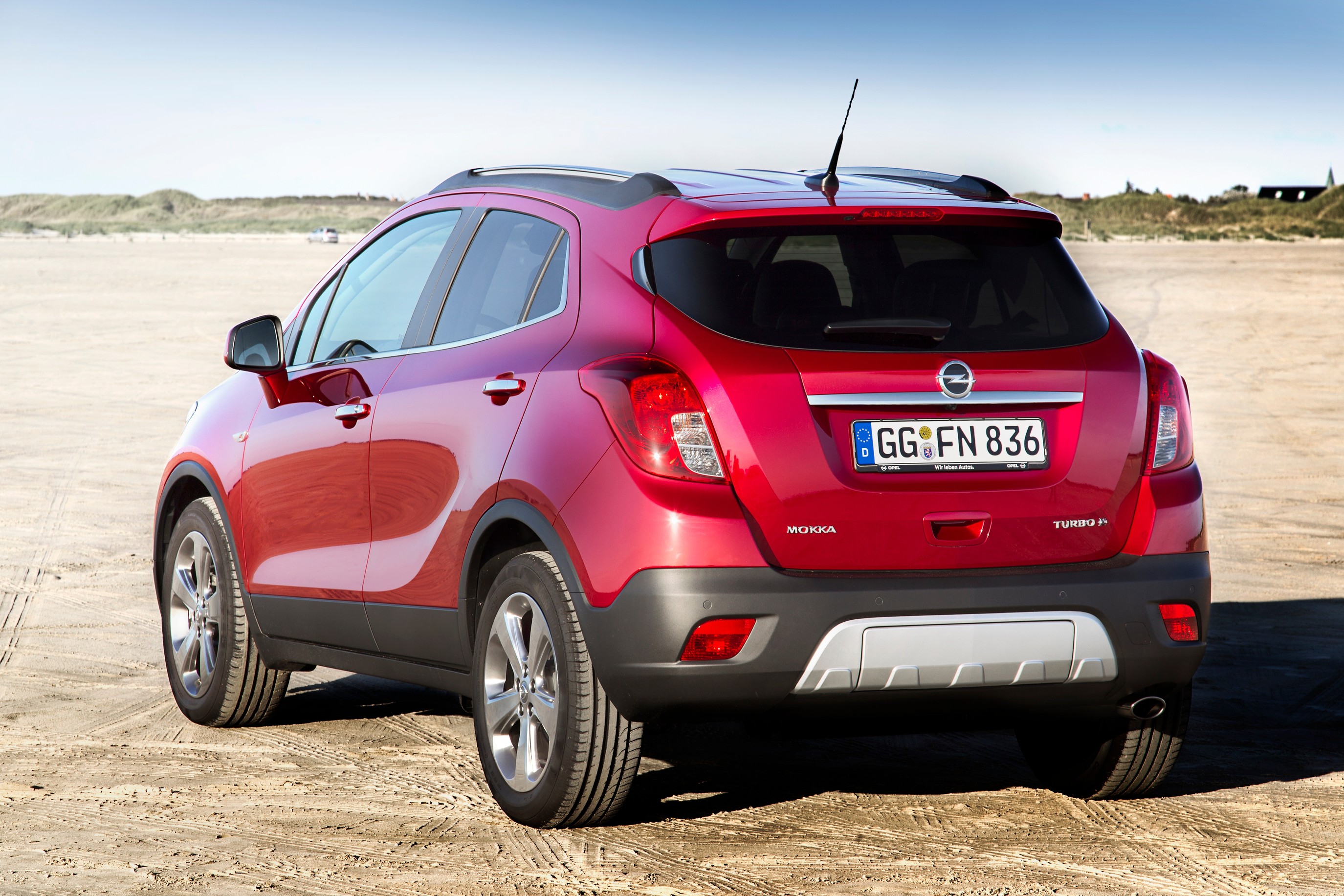 Opel Mokka restylé : version électrique améliorée et moteur hybride inédit  au programme