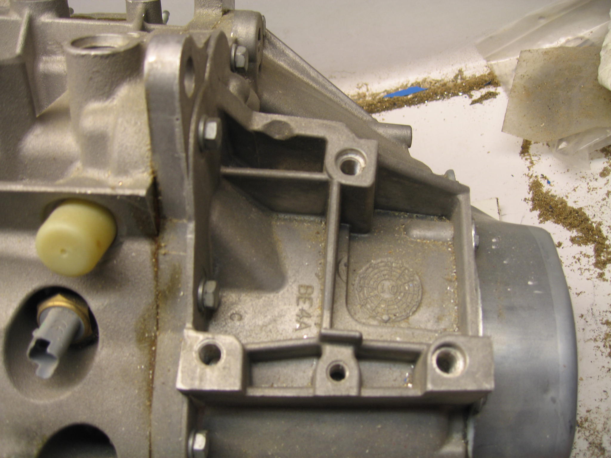 Boite de vitesse peugeot BE 4 Auto titre