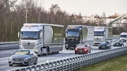 Peloton de camions autonomes Mercedes