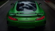 Mercedes-AMG GT-R : Lewis Hamilton dans l'Enfer vert