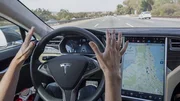 Tesla Autopilot : encore plus autonome !