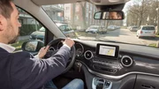 Mercedes et Bosch dévoilent un système de signalisation de places de parking