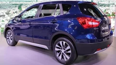 Suzuki S-Cross restylé : ne l'appelez plus SX4