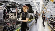 Mercedes se prépare à produire entre 300 et 500 000 électriques par an en 2025