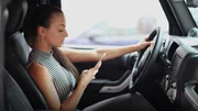 40 % des conducteurs utilisent leur smartphone au volant