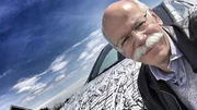 Nouvelle Classe A : un étonnant teaser avec le patron de Mercedes en selfie