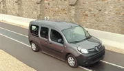 Renault teste la recharge des véhicules électriques en roulant