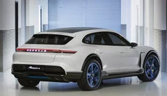 Porsche dévoile la Mission E Cross Turismo
