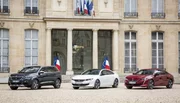La nouvelle Peugeot 508 pose devant le palais de l'Elysée