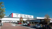 Tesla interrompt encore la production de la Model 3