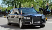 Poutine inaugure sa nouvelle limousine