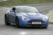 Aston Martin V12 Vantage RS : (a)Vantage décisif