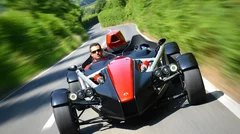 Un moteur turbo de Honda Civic Type R pour l'Ariel Atom 4