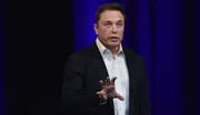Tesla: assagi, Elon Musk rassure les investisseurs
