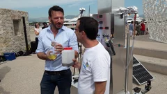 Ils produisent du gazole à partir de déchets plastiques