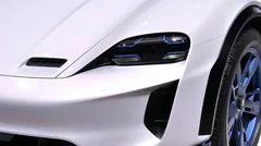 Porsche Taycan : la version Cross Turismo en série également
