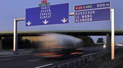 Des péages sans barrière et une nouvelle taxe sur les cartes grises à l'étude