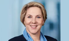 Robyn Denholm prend la tête de Tesla à la place d'Elon Musk